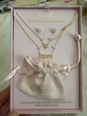 Mia Sarine Love Beyond Measure MOM Necklace Earring Set NEW Silver Plate Pouch